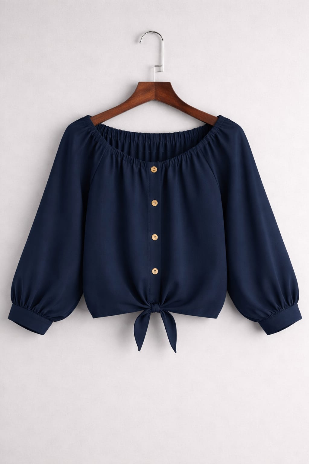 بلوزة كروب برباط